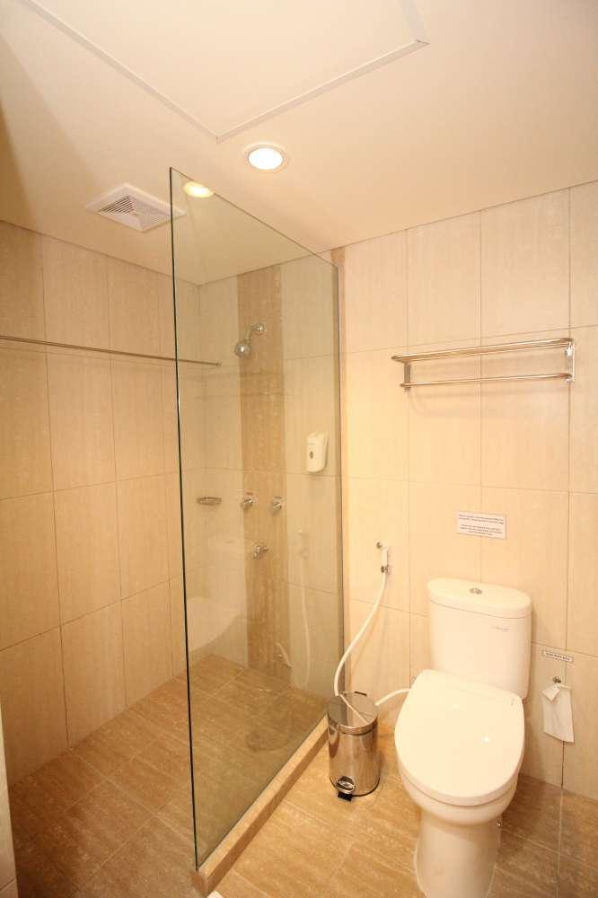 Hotel Astoria Bandar Lampung Exterior photo